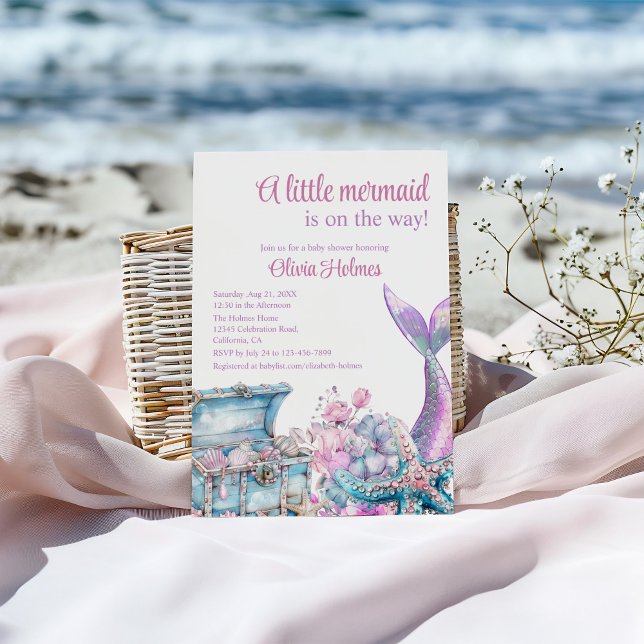 "Eine kleine Meerjungfrau ist unterwegs" Babydusch Einladung ("A Little Mermaid is On The Way" Baby Shower Invitation on a sunny beach.)
