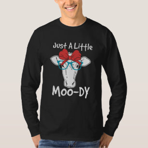 Eine kleine moody-gruselige Kuh Funny Animal Cow T-Shirt
