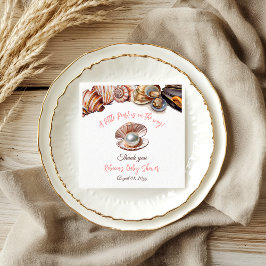 Eine kleine Perle unter der Kinderdusche des Meere Serviette