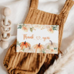Eine kleine Pumpkin Baby Dusche Danke Karte<br><div class="desc">Mit unserem Fall Little Pumpkin Baby Shower Dankeschön an Ihre Lieben. Diese bezaubernden Karten sind der ideale Weg, um Ihre Anwesenheit und Ihre nachdenklichen Geschenke in Ihrer Herbst-inspirierten Babydusche zu schätzen. Mit einem köstlichen Kürbisthema und einer Touch bohenhaften Böhmischen Stils eignen sich diese Gender-Neutral-Karten sowohl für kleine Jungen als auch...</div>