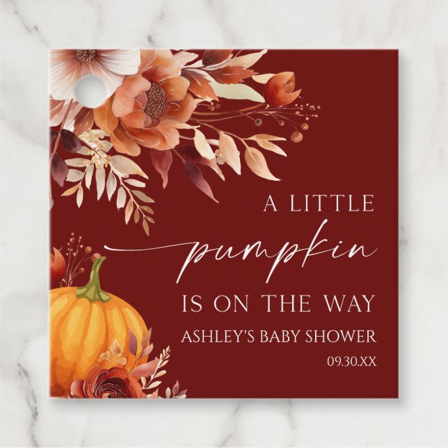 Eine kleine Pumpkin Rusty Burgundy Floral Baby Dus Geschenkanhänger (Vorderseite)