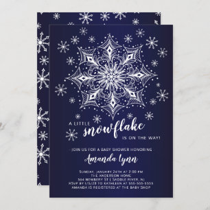 Eine kleine Schneeflocke ist auf dem Weg zur Babyd Einladung