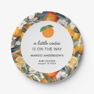 Eine kleine Süsse befindet sich auf der Way Citrus Pappteller