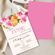 Eine kleine Süsse ist auf dem Weg zur orangefarben