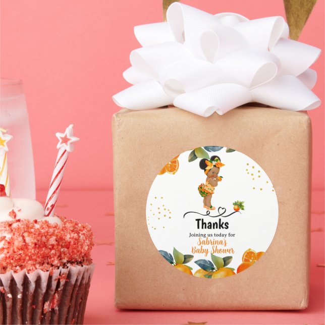 Eine kleine Süsse ist auf ihrem Weg Baby Shower St Runder Aufkleber (Party)