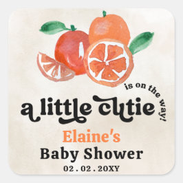 Eine kleine Süsse ist unterwegs mit einer orangefa Quadratischer Aufkleber