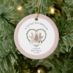 Eine kleine Zuckerpflaume Rosa Nussknacker-Baby-Pa Keramik Ornament
