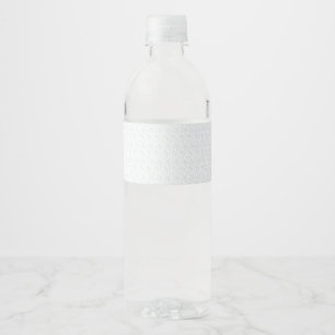 Eine komplett weiße, funkellose Oberfläche füllt d Wasserflaschenetikett