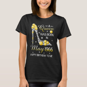 Eine Königin war im Mai 1966 zum Geburtstag Gebore T-Shirt