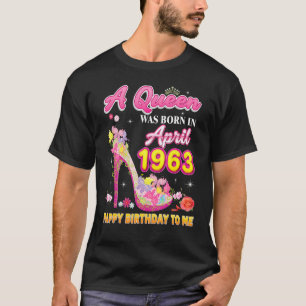 Eine Königin wurde im April 1963 zum Geburtstag Ge T-Shirt