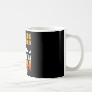 Eine Kuh, ein Schwein und ein Huhn gehen in ein R- Kaffeetasse