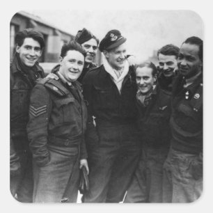 Eine Lancaster-Bomber-Crew Quadratischer Aufkleber