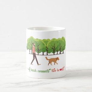 Eine Leine schließt zwei Herzen Kaffee-Tasse an Tasse