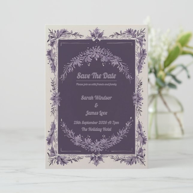 Eine Liebe in Bloom Lavender Wedding Einladung (Stehend Vorderseite)
