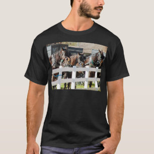 Eine Linie von Ameisenpferden T-Shirt