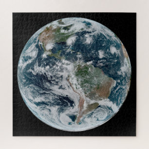 Eine lose Kette tropischer Wirbelstürme Puzzle