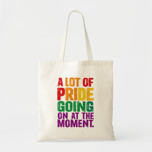 Eine Menge Stolz geht im Moment im Monat des LGBT Tragetasche