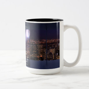 Eine mit der Wolf NYC-Tasse Zweifarbige Tasse