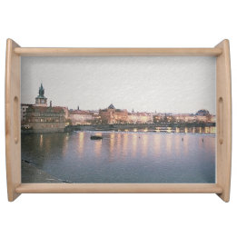 Eine Nacht in Prag Serviertablett