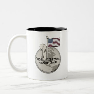 Eine Nation unter Gott-Kleinem Jungen an US-Flagge Zweifarbige Tasse