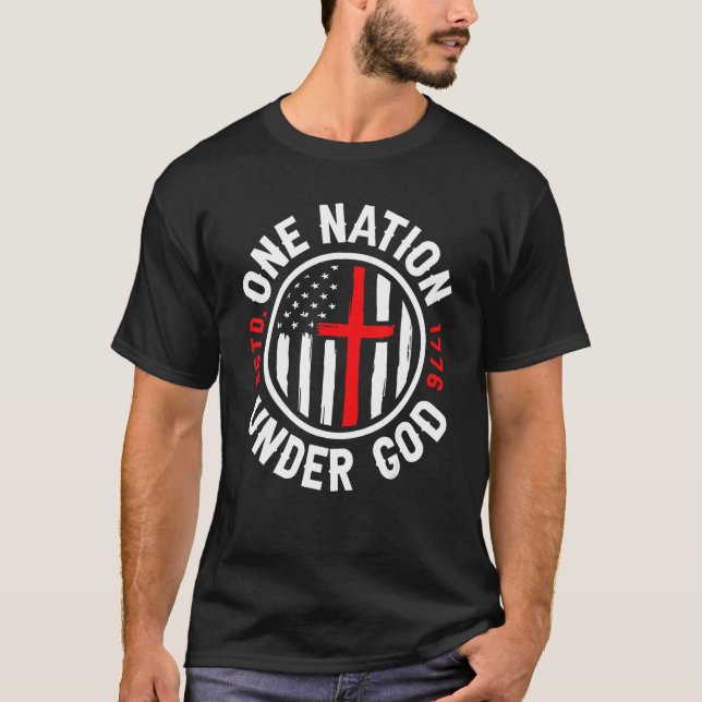 Eine Nation unter Gottes amerikanischer Flagge Pat T-Shirt (Vorderseite)