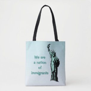 Eine Nation von Immigranten Blue Tote Bag