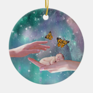 Eine niedliche Fantasie des Babys in der Hand Keramikornament