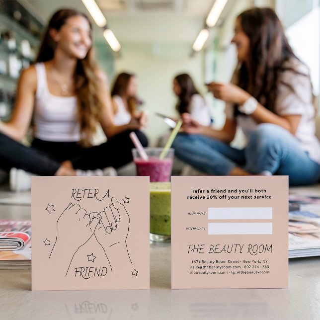 Eine niedliche Handzeichen-Abbildung eines Freunde Empfehlungskarte (Refer a friend light peach cute hands illustration)