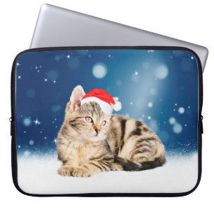 Eine Niedliche Katze, die einen Weihnachtsschnee i Laptopschutzhülle