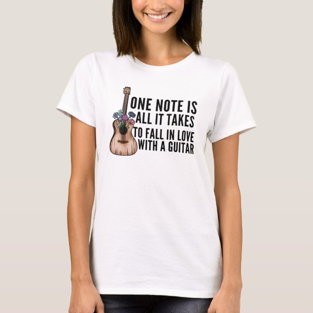 Eine Note, die man braucht, um in Liebe mit einer  T-Shirt (Vorderseite)