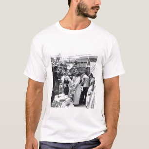 Eine Operation an Charing Querkrankenhaus T-Shirt