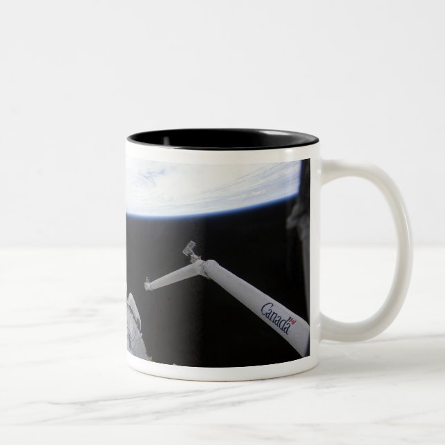 Eine partielle Ansicht des Tranquility-Knotens Zweifarbige Tasse (Rechts)