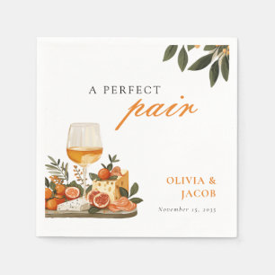 Eine perfekte Partnerschaft zwischen Wein und Käse Serviette