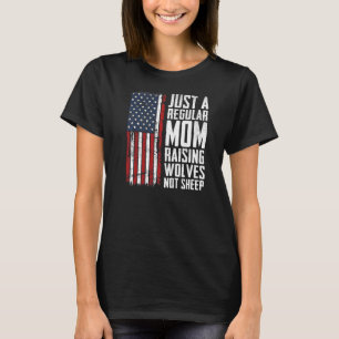 Eine regelmäßige Mama, die Wölfe anzieht, die nich T-Shirt