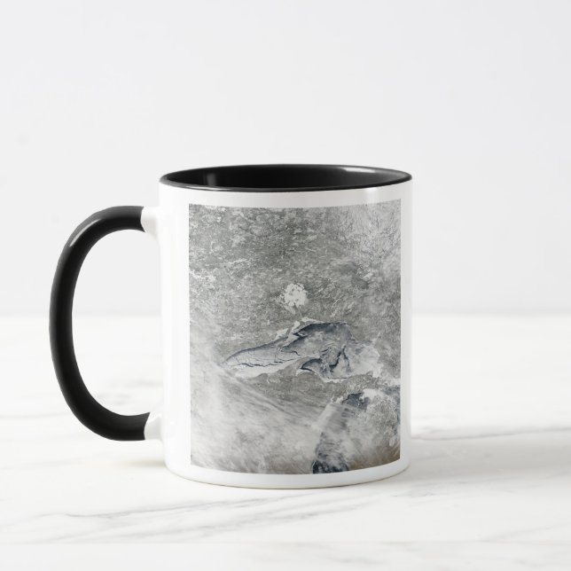 Eine relativ seltene Eisdecke Tasse (Links)