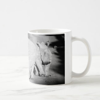 Eine Rhinomutter und ihr Kalb in Südafrika Bathro Kaffeetasse