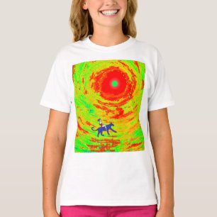 Eine rote Sonne und ein Mädchen T-Shirt