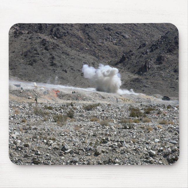 Eine Runde aus einem AT-4-Raketenwerfer Mousepad (Vorne)