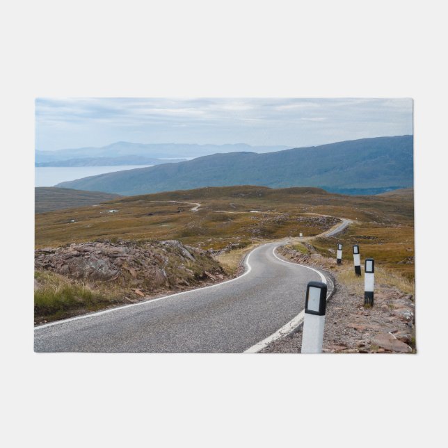 Eine schmale Single-Straße - Schottland Fußmatte (Vorderseite)