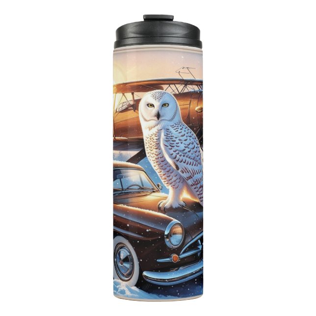 Eine Schneeeule, ein Flugzeug und ein Oldtimer Thermosbecher (Vorderseite)