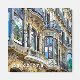 Eine schöne Architektur ergänzt durch Reflexionen. Magnet