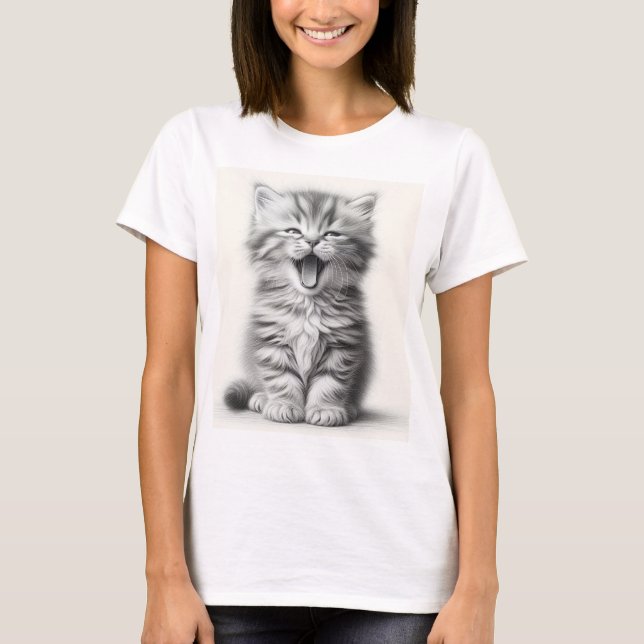 Eine schöne Designkatze im T - Shirt (Vorderseite)