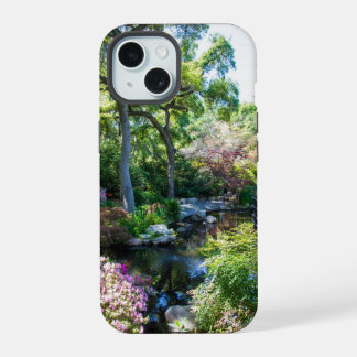 eine schöne Frühlingslandschaft in einem japanisch iPhone 15 Hülle