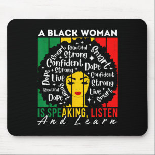 Eine schwarze Frau spricht Hören und lernen Afro W Mousepad