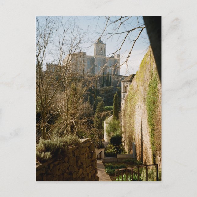 Eine spektakuläre Aussicht auf Girona Postkarte (Vorderseite)