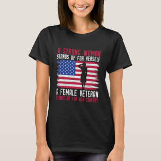Eine starke Frau steht sich selbst auf T-Shirt