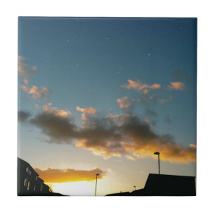 Eine sterngekrönte Straße Fliese