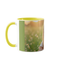 Eine strahlende Helena Chevalier in blühender Tass