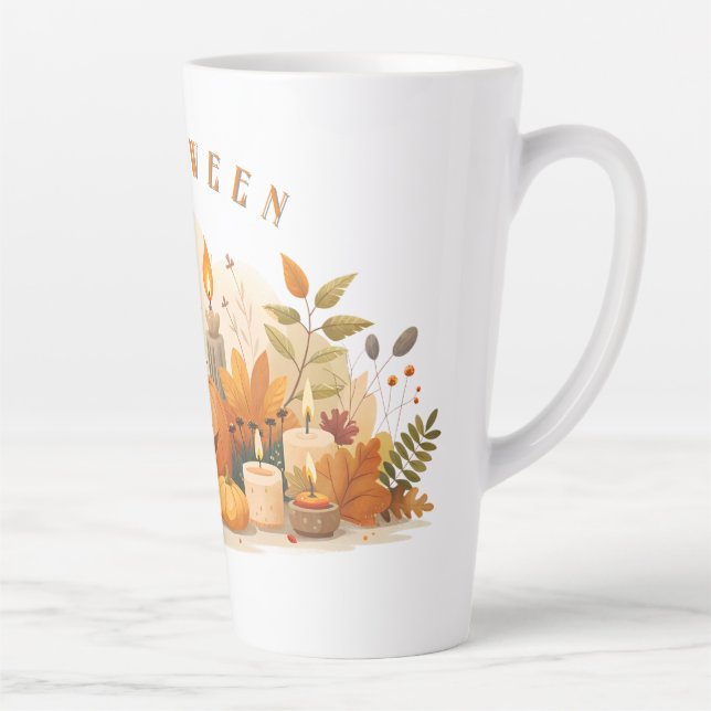 Eine Tasse mit einem Halloween-Kürbisprint (Rechts)