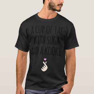 Eine Tasseae mit Zucker ein Kookie Korean Hangul F T-Shirt
